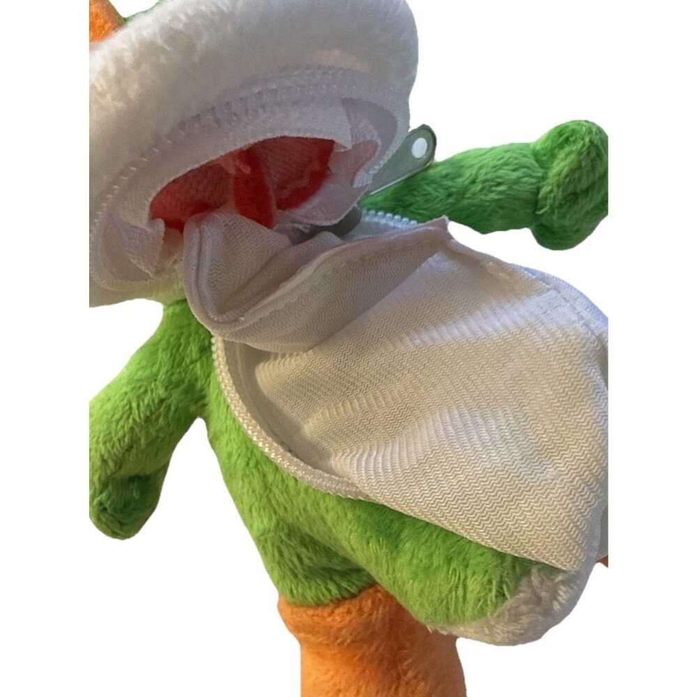 Nintendo Super Mario Bros  9" Plush Yoshi Stuffed Animal Toy Zipper Pocket Hang - Picture 9 of 9